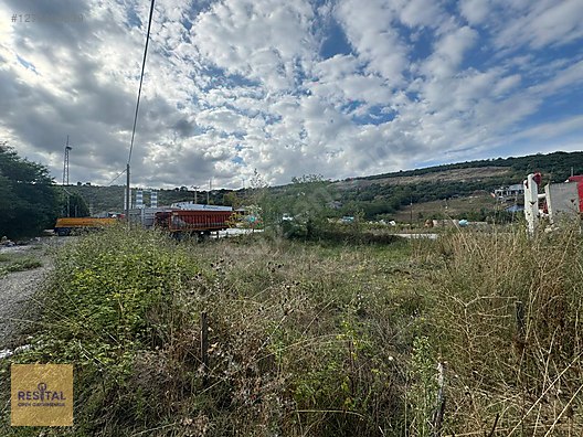 ÇAKIRLAR'DA 5 KATA İMARLI ARSA