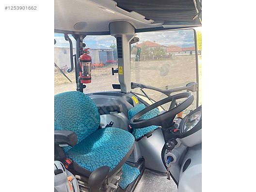 Machinery / Agricultural Machines / Tractors / New Holland / TR5.115