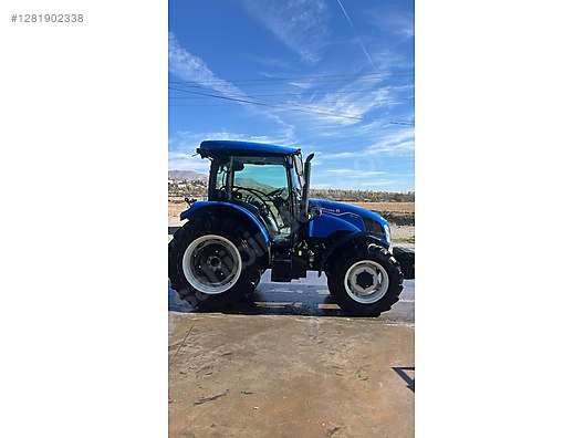 Machinery / Agricultural Machines / Tractors / New Holland / T5.100S 