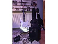 ELEKTRO GİTAR acil!!