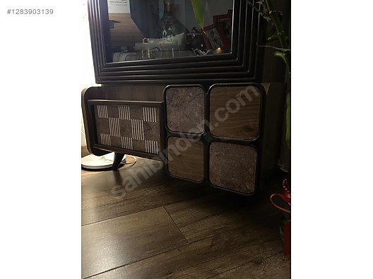 Used & Brand New Items / Antique / Furniture / Dining Room / Antique Buffet & China Cabinet