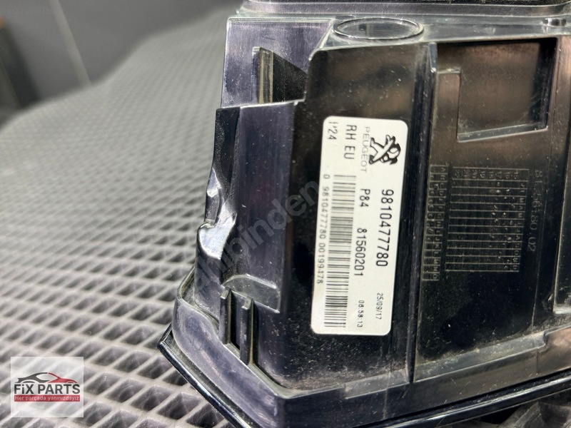 9810477880 – 9810477780 PEUGEOT 3008 STOP LAMBASİ TAKİM