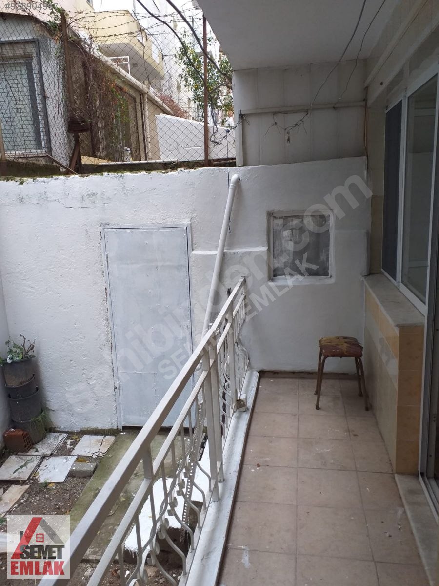 Balçova Onur Mahallesinde içi yapılı fırsat daire Satılık Daire