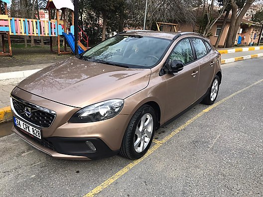 volvo v40 cross country 1 6 t4 premium sahibinden volvo cross country tam guvenlikli aile araci at sahibinden com 919905412