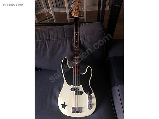 SQUIER MIKE DIRNT SIGNATURE PRECISION BASS at sahibinden