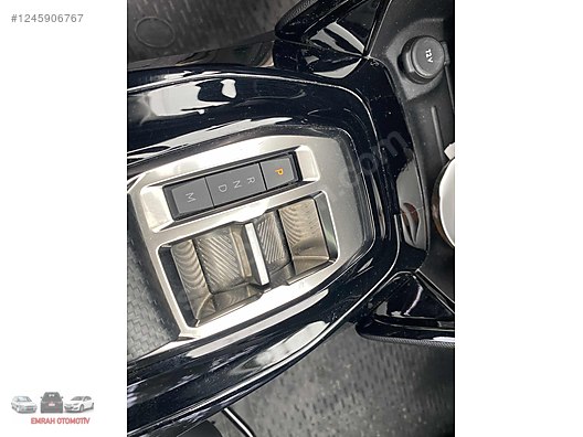 Vasıta / Arazi, SUV & Pickup / Peugeot / 2008 / 1.2 PureTech / Allure