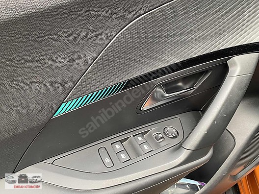 Vasıta / Arazi, SUV & Pickup / Peugeot / 2008 / 1.2 PureTech / Allure