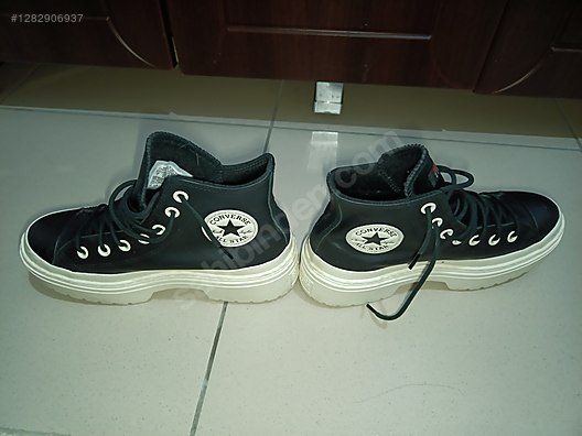 Used & Brand New Items / Clothing & Accessories / Women / Shoes / Boots