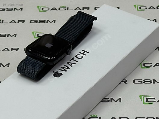 Apple Watch SE (2. Nesil) - Alüminyum Gri Kasa 44 mm Gri Kordon