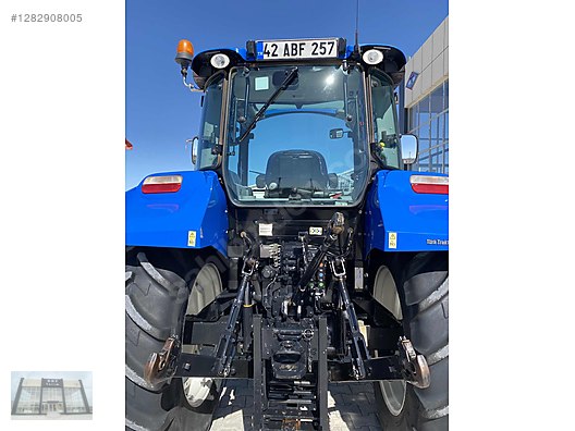 Machinery / Agricultural Machines / Tractors / New Holland / TR5.115