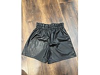 Kız çocuk deri short