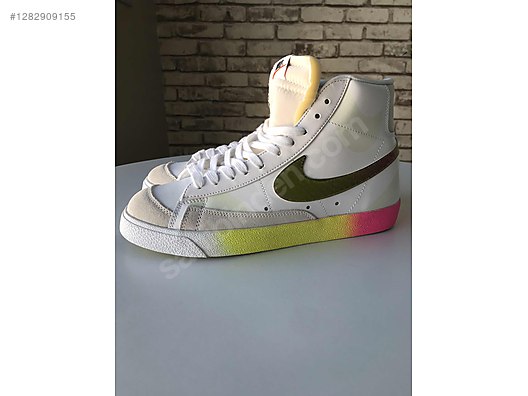 Used & Brand New Items / Clothing & Accessories / Men / Shoes / Sneakers & Sport