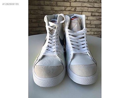 Used & Brand New Items / Clothing & Accessories / Men / Shoes / Sneakers & Sport