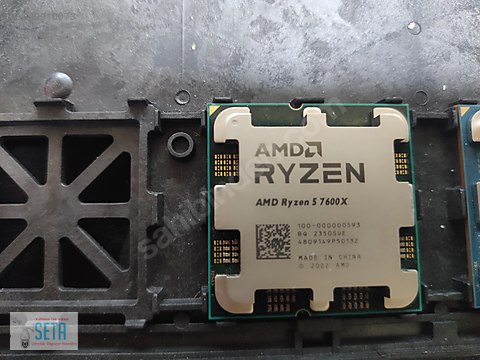 AMD Ryzen 5 7600X Altı Çekirdek 4.7 GHz Kutusuz Fansız İşlemci