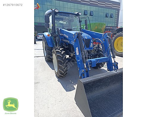 Machinery / Agricultural Machines / Tractors / New Holland / T4.75S