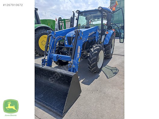 Machinery / Agricultural Machines / Tractors / New Holland / T4.75S
