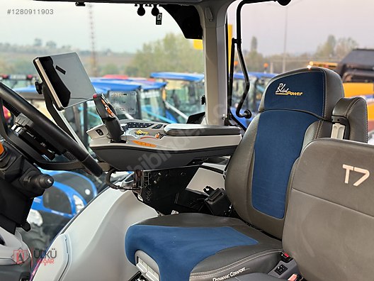 Machinery / Agricultural Machines / Tractors / New Holland / T7.315