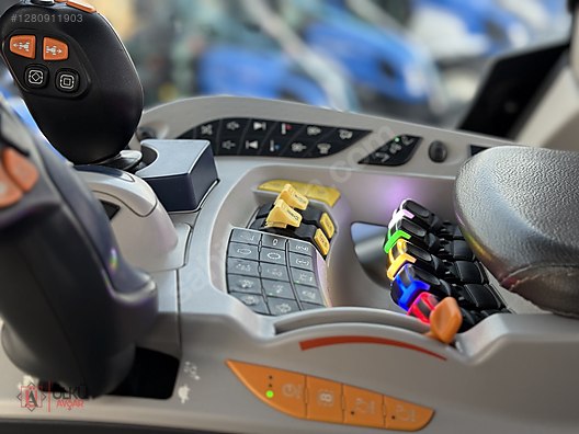 Machinery / Agricultural Machines / Tractors / New Holland / T7.315