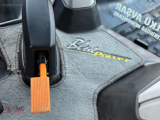 Machinery / Agricultural Machines / Tractors / New Holland / T7.315