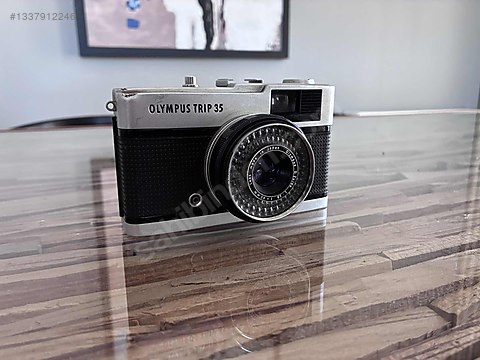 35 mm Film Cameras / Olympus / Olympus trip 35 rangefinder on