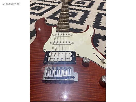 İkinci El ve Sıfır Alışveriş / Müzik / Müzik Aletleri / Telli Çalgılar / Gitar / Elektro