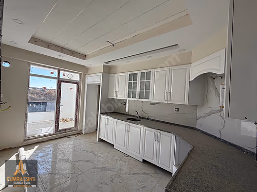 ÇUMRA ESİNTİ EMLAKTAN LİNA KONAKLARINDA KİRALIK DAİRE #1284914070