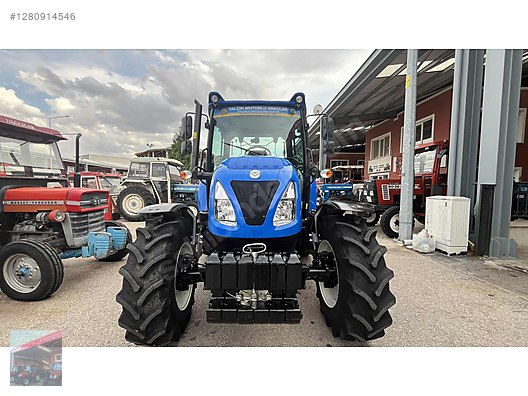 Machinery / Agricultural Machines / Tractors / New Holland / T4.70S
