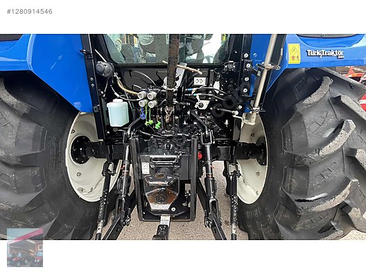 Machinery / Agricultural Machines / Tractors / New Holland / T4.70S