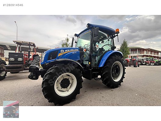 Machinery / Agricultural Machines / Tractors / New Holland / T4.70S