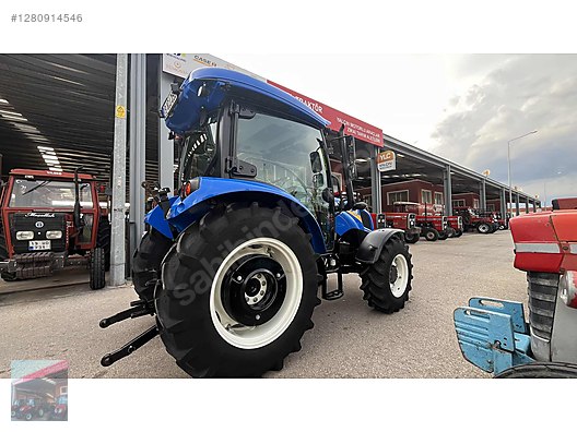 Machinery / Agricultural Machines / Tractors / New Holland / T4.70S