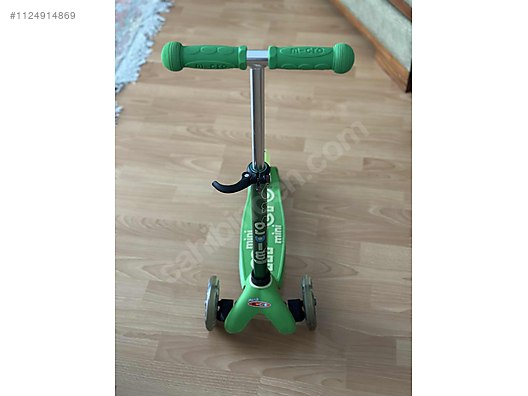 Green mini micro best sale scooter