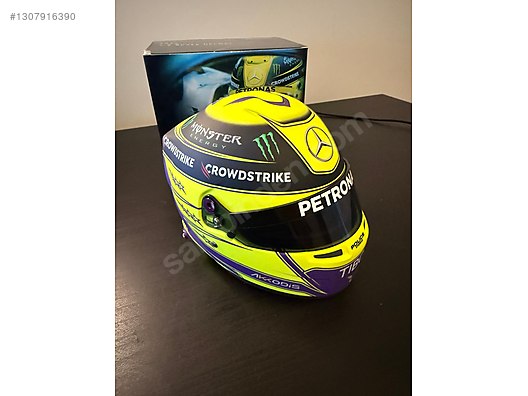 1/2 Bell 2022 Lewis Hamilton Mercedes Petronas Formula 1 Kask on