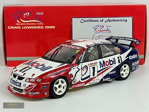 Autoart Diecast Model 1:18 Ford Araba - 1322916576