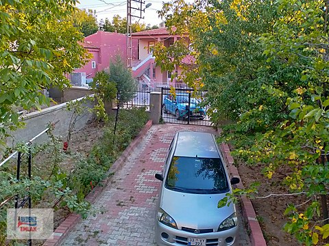 NiğdeBorBahçeli Beldesinde Satılık Müstakil Ev ve Bahçesi Satılık