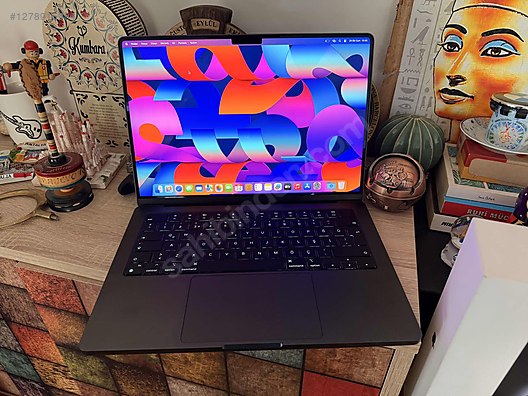 Used & Brand New Items / Computers / Laptops & Notebooks / Laptops / Apple Macbook