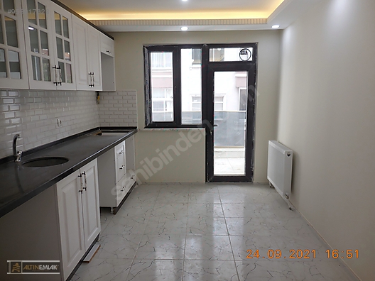 for sale flat sefakoy de satilik daire 2 1 genis oturuma hazir guney cephe at sahibinden com 958917628