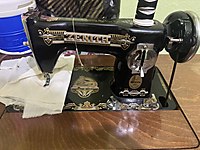 ÇALIŞIR DURUMDA TERTEMİZ ANTİKA ZENITH DİKİŞ MAKİNESİ