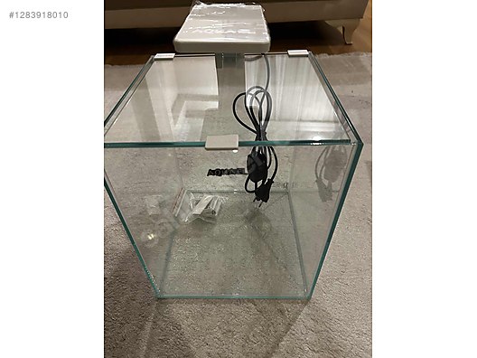 Pets & Livestock / Accessories / Fish / Aquariums