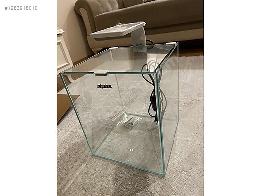 Pets & Livestock / Accessories / Fish / Aquariums