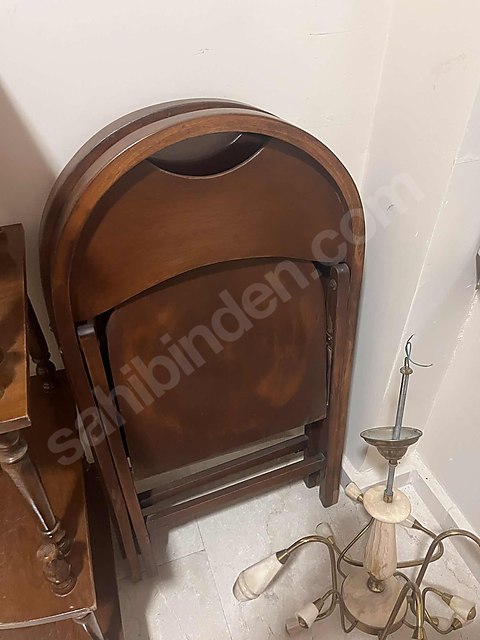 Antika açılır kapanır sinema sandalyesi