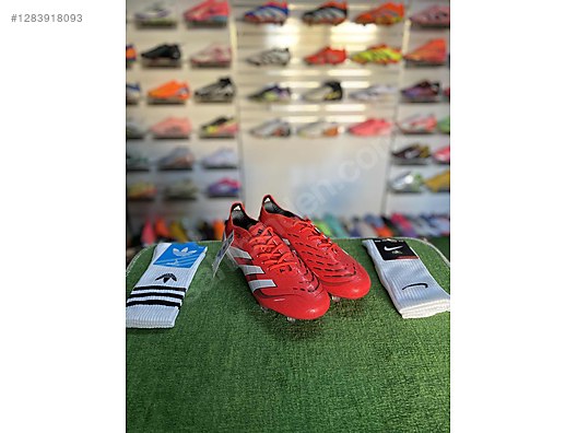 Çivisiz Kırmızı 42 Numara Adidas Krampon & Ayakkabı