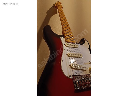 İkinci El ve Sıfır Alışveriş / Müzik / Müzik Aletleri / Telli Çalgılar / Gitar / Elektro