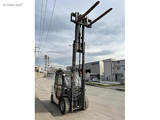 Machinery / Industrial / Carrying & Stacking Equipment / Forklifts / For Sale / YGS