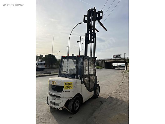Machinery / Industrial / Carrying & Stacking Equipment / Forklifts / For Sale / YGS