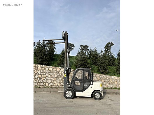 Machinery / Industrial / Carrying & Stacking Equipment / Forklifts / For Sale / YGS