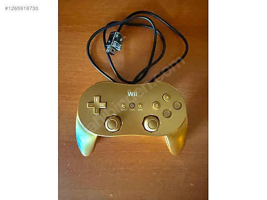 Wii Pro Controller Gold Limited Edition at 1265918730