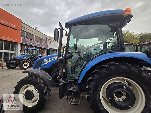 Machinery / Agricultural Machines / Tractors / New Holland / TT4.55
