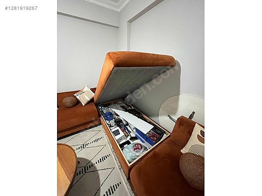 Used & Brand New Items / Home Decor / Furniture / Den & Living Room / Corner Set