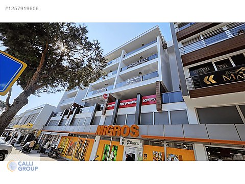 KUŞADASI ŞEHİR MERKEZİ ARAKAT GENİŞ BALKON KİRALIK...