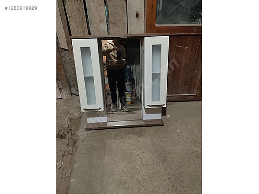 İkinci El ve Sıfır Alışveriş / Bahçe & Yapı Market / Yapı Malzemeleri / Banyo & Mutfak / Banyo Dolabı